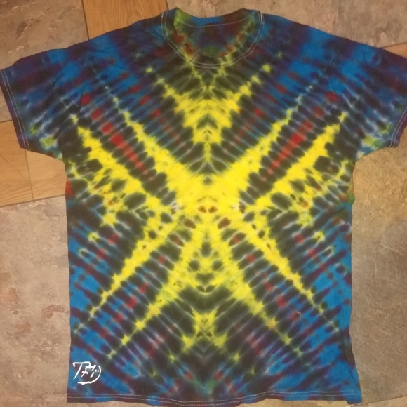 Tie Dye t-shirt - Picture 1 of 1